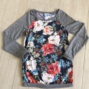 Boutique top by 12pm by Mon Ami size s